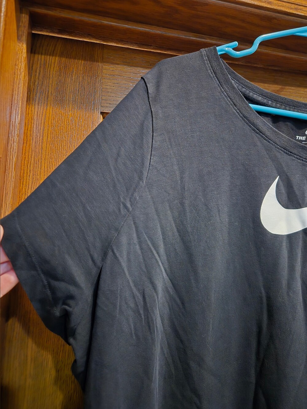 Nike Black Short Sleeve Tee with White Swoosh - Picture 3 of 15